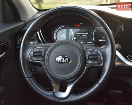 Белый Киа Niro, объемом двигателя 0 л и пробегом 37 тыс. км за 24890 $, фото 23 на Automoto.ua
