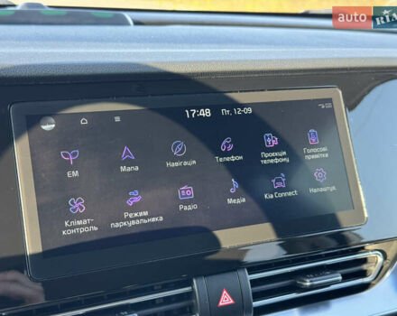 Білий Кіа Niro, об'ємом двигуна 0 л та пробігом 107 тис. км за 20900 $, фото 27 на Automoto.ua