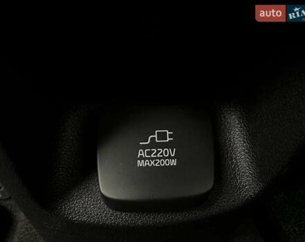 Білий Кіа Niro, об'ємом двигуна 0 л та пробігом 62 тис. км за 24500 $, фото 13 на Automoto.ua