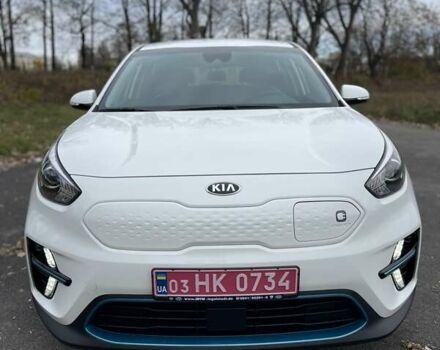 Белый Киа Niro, объемом двигателя 0 л и пробегом 96 тыс. км за 16800 $, фото 3 на Automoto.ua