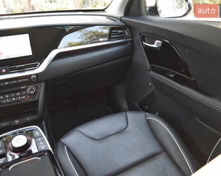 Белый Киа Niro, объемом двигателя 0 л и пробегом 37 тыс. км за 24890 $, фото 26 на Automoto.ua