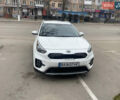 Белый Киа Niro, объемом двигателя 1.6 л и пробегом 68 тыс. км за 20400 $, фото 1 на Automoto.ua