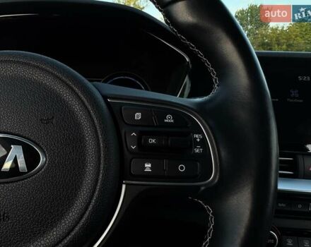 Белый Киа Niro, объемом двигателя 0 л и пробегом 59 тыс. км за 22800 $, фото 5 на Automoto.ua