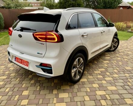 Белый Киа Niro, объемом двигателя 0 л и пробегом 132 тыс. км за 19750 $, фото 1 на Automoto.ua