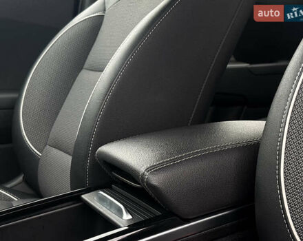 Белый Киа Niro, объемом двигателя 0 л и пробегом 98 тыс. км за 19550 $, фото 14 на Automoto.ua