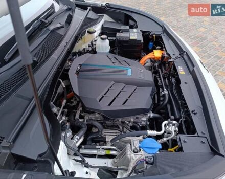 Белый Киа Niro, объемом двигателя 0 л и пробегом 34 тыс. км за 19999 $, фото 60 на Automoto.ua