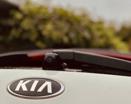 Белый Киа Niro, объемом двигателя 0 л и пробегом 164 тыс. км за 17750 $, фото 35 на Automoto.ua