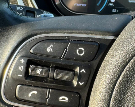Білий Кіа Niro, об'ємом двигуна 0 л та пробігом 107 тис. км за 20900 $, фото 55 на Automoto.ua