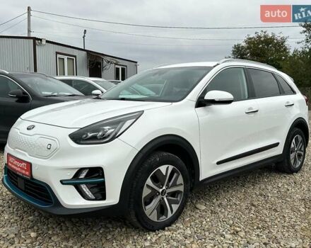 Белый Киа Niro, объемом двигателя 0 л и пробегом 56 тыс. км за 23400 $, фото 16 на Automoto.ua