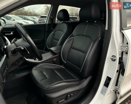 Білий Кіа Niro, об'ємом двигуна 0 л та пробігом 35 тис. км за 24400 $, фото 1 на Automoto.ua