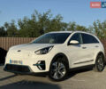 Білий Кіа Niro, об'ємом двигуна 0 л та пробігом 121 тис. км за 18950 $, фото 4 на Automoto.ua