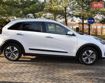 Белый Киа Niro, объемом двигателя 0 л и пробегом 37 тыс. км за 24890 $, фото 7 на Automoto.ua