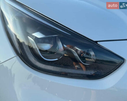 Белый Киа Niro, объемом двигателя 0 л и пробегом 105 тыс. км за 20802 $, фото 8 на Automoto.ua