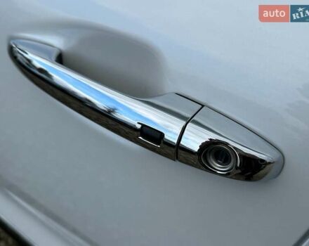 Білий Кіа Niro, об'ємом двигуна 0 л та пробігом 62 тис. км за 24500 $, фото 17 на Automoto.ua