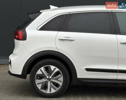 Белый Киа Niro, объемом двигателя 0 л и пробегом 51 тыс. км за 24200 $, фото 53 на Automoto.ua