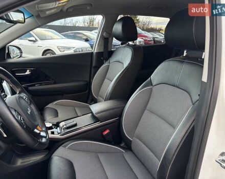 Белый Киа Niro, объемом двигателя 0 л и пробегом 72 тыс. км за 23600 $, фото 42 на Automoto.ua