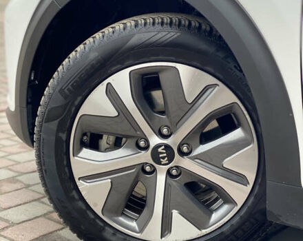 Белый Киа Niro, объемом двигателя 0 л и пробегом 150 тыс. км за 18299 $, фото 11 на Automoto.ua