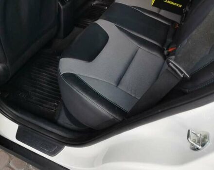 Білий Кіа Niro, об'ємом двигуна 0 л та пробігом 75 тис. км за 19700 $, фото 35 на Automoto.ua