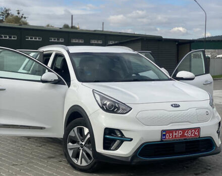 Белый Киа Niro, объемом двигателя 0 л и пробегом 120 тыс. км за 17700 $, фото 6 на Automoto.ua