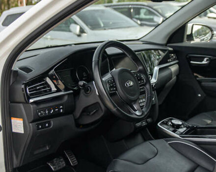 Білий Кіа Niro, об'ємом двигуна 0 л та пробігом 34 тис. км за 24750 $, фото 33 на Automoto.ua