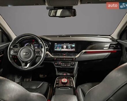 Белый Киа Niro, объемом двигателя 0 л и пробегом 129 тыс. км за 20032 $, фото 13 на Automoto.ua