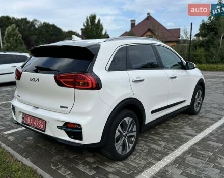 Белый Киа Niro, объемом двигателя 0 л и пробегом 112 тыс. км за 18800 $, фото 7 на Automoto.ua