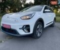 Білий Кіа Niro, об'ємом двигуна 0 л та пробігом 94 тис. км за 16550 $, фото 11 на Automoto.ua