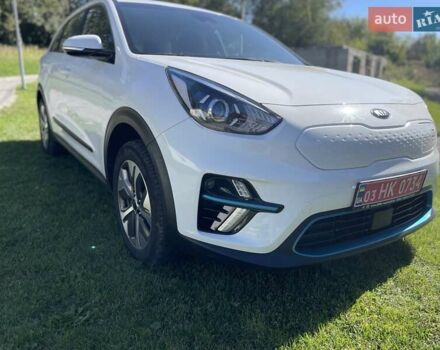 Белый Киа Niro, объемом двигателя 0 л и пробегом 95 тыс. км за 16500 $, фото 35 на Automoto.ua