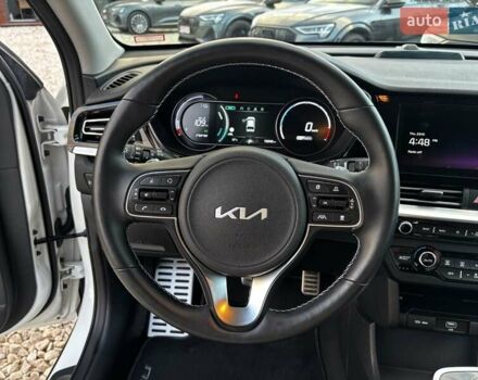 Белый Киа Niro, объемом двигателя 0 л и пробегом 72 тыс. км за 23600 $, фото 24 на Automoto.ua