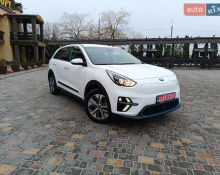 Белый Киа Niro, объемом двигателя 0 л и пробегом 34 тыс. км за 19999 $, фото 25 на Automoto.ua