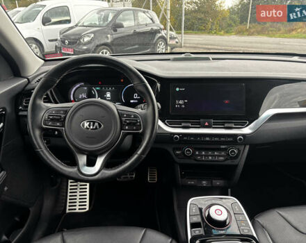 Белый Киа Niro, объемом двигателя 0 л и пробегом 48 тыс. км за 24350 $, фото 34 на Automoto.ua