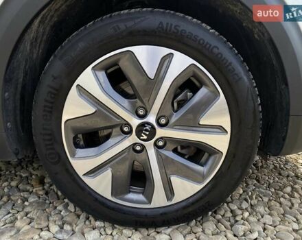 Білий Кіа Niro, об'ємом двигуна 0 л та пробігом 77 тис. км за 21900 $, фото 23 на Automoto.ua