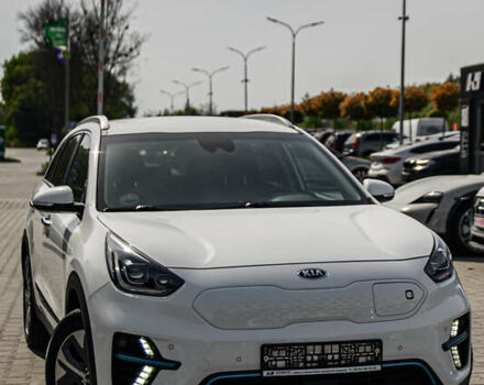 Білий Кіа Niro, об'ємом двигуна 0 л та пробігом 34 тис. км за 24750 $, фото 3 на Automoto.ua