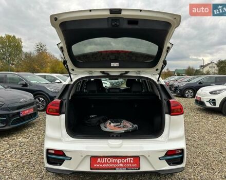 Белый Киа Niro, объемом двигателя 0 л и пробегом 62 тыс. км за 23500 $, фото 80 на Automoto.ua