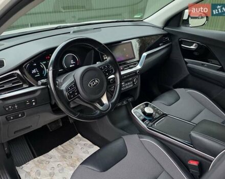 Белый Киа Niro, объемом двигателя 0 л и пробегом 149 тыс. км за 17499 $, фото 24 на Automoto.ua