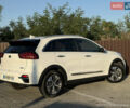 Білий Кіа Niro, об'ємом двигуна 0 л та пробігом 121 тис. км за 18950 $, фото 12 на Automoto.ua