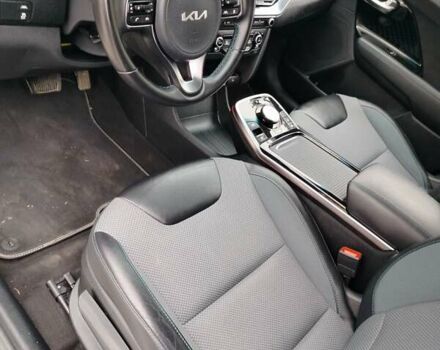 Білий Кіа Niro, об'ємом двигуна 0 л та пробігом 75 тис. км за 19700 $, фото 40 на Automoto.ua