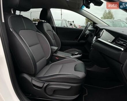 Белый Киа Niro, объемом двигателя 0 л и пробегом 56 тыс. км за 23400 $, фото 80 на Automoto.ua