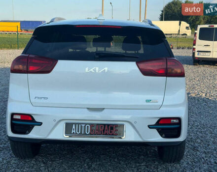 Белый Киа Niro, объемом двигателя 0 л и пробегом 112 тыс. км за 19800 $, фото 3 на Automoto.ua