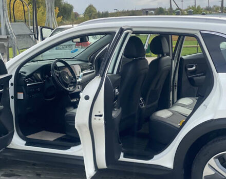 Белый Киа Niro, объемом двигателя 0 л и пробегом 120 тыс. км за 17700 $, фото 13 на Automoto.ua