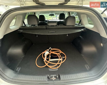 Белый Киа Niro, объемом двигателя 0 л и пробегом 122 тыс. км за 17999 $, фото 30 на Automoto.ua