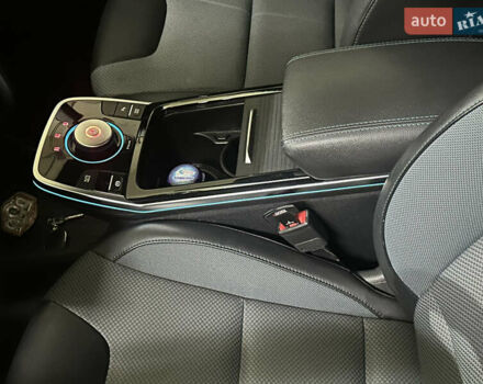 Белый Киа Niro, объемом двигателя 0 л и пробегом 122 тыс. км за 17999 $, фото 60 на Automoto.ua