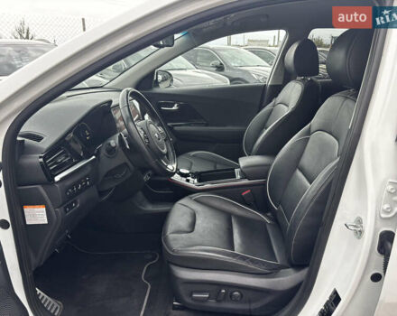 Белый Киа Niro, объемом двигателя 0 л и пробегом 48 тыс. км за 24350 $, фото 17 на Automoto.ua