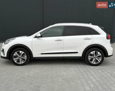 Белый Киа Niro, объемом двигателя 0 л и пробегом 39 тыс. км за 23400 $, фото 90 на Automoto.ua