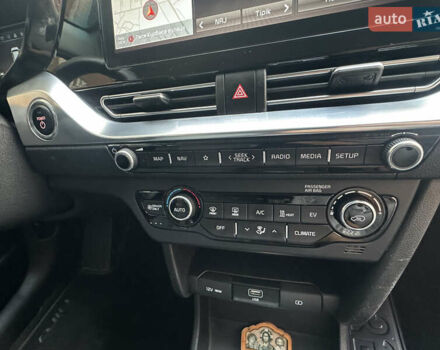 Белый Киа Niro, объемом двигателя 0 л и пробегом 122 тыс. км за 17999 $, фото 35 на Automoto.ua