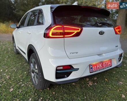 Белый Киа Niro, объемом двигателя 0 л и пробегом 95 тыс. км за 16500 $, фото 7 на Automoto.ua