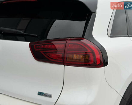 Белый Киа Niro, объемом двигателя 0 л и пробегом 39 тыс. км за 23400 $, фото 70 на Automoto.ua