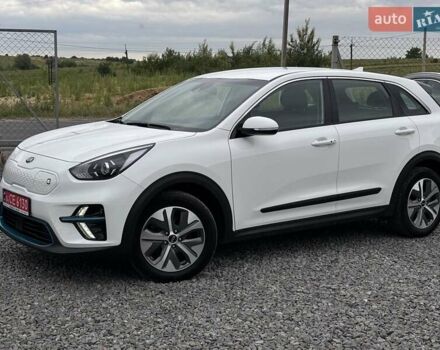 Белый Киа Niro, объемом двигателя 0 л и пробегом 98 тыс. км за 19550 $, фото 5 на Automoto.ua