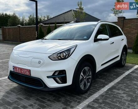 Белый Киа Niro, объемом двигателя 0 л и пробегом 132 тыс. км за 17990 $, фото 7 на Automoto.ua