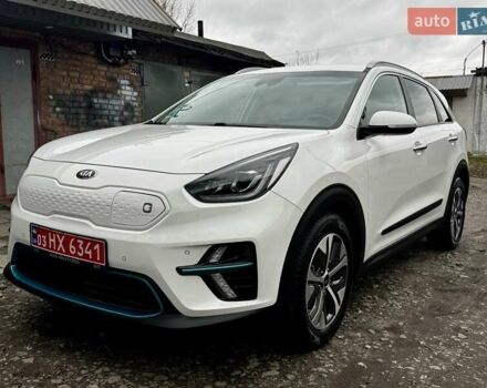Белый Киа Niro, объемом двигателя 0 л и пробегом 160 тыс. км за 19400 $, фото 5 на Automoto.ua